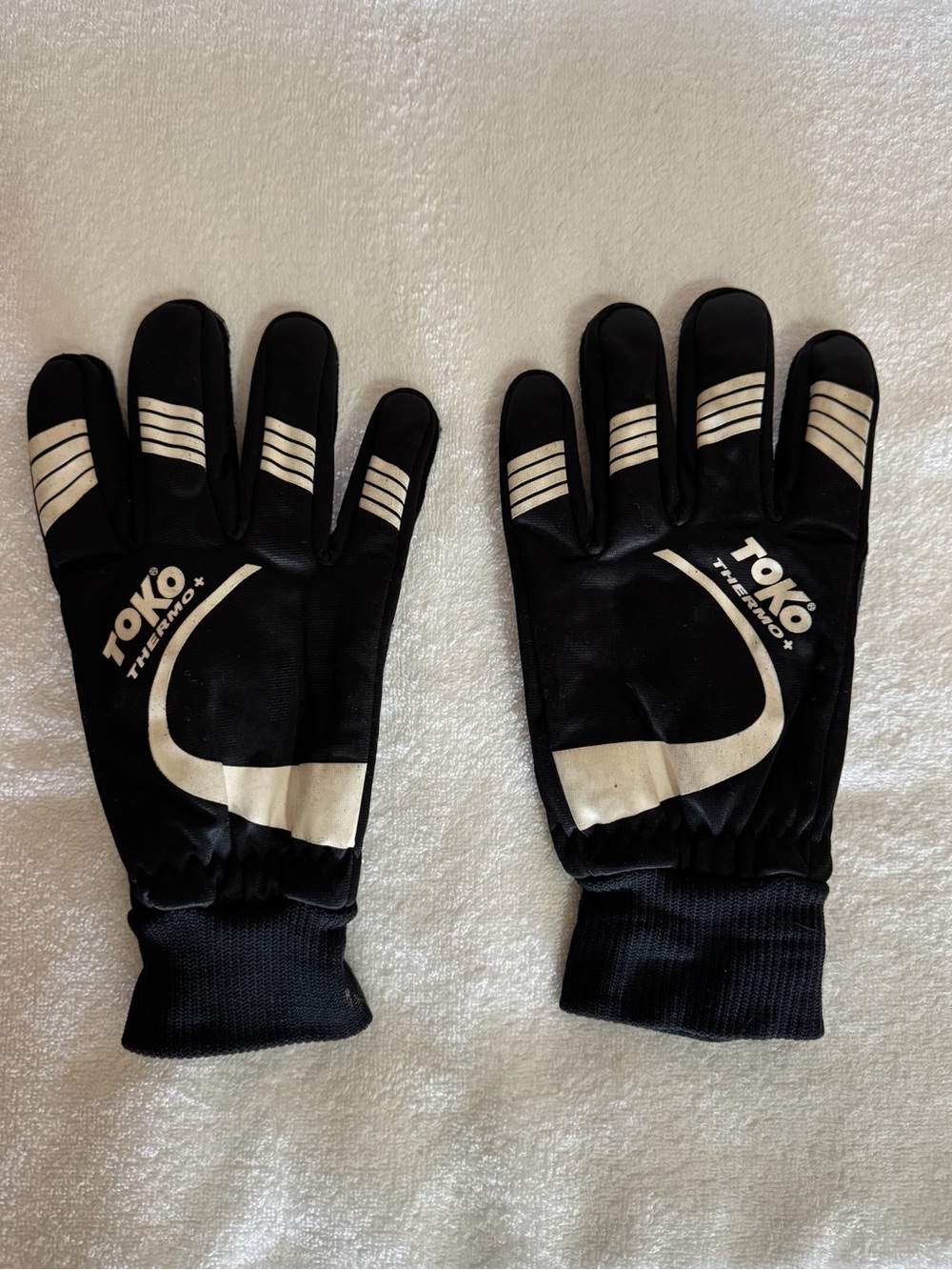 Men’s Black and White Winter Gloves